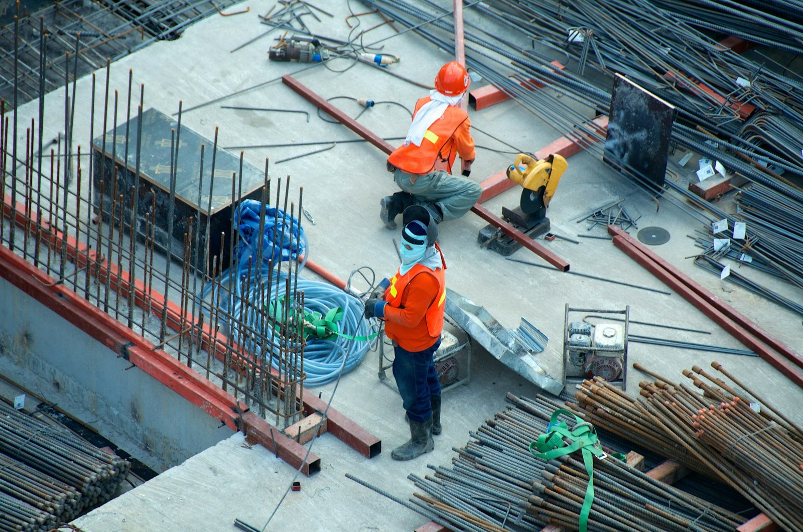 Construction team coordinating on jobsite